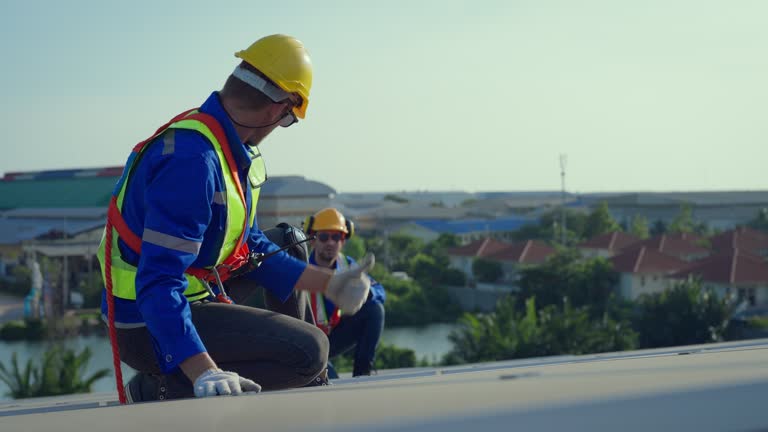 Best Emergency Roof Repair Services  in Bradley, IL